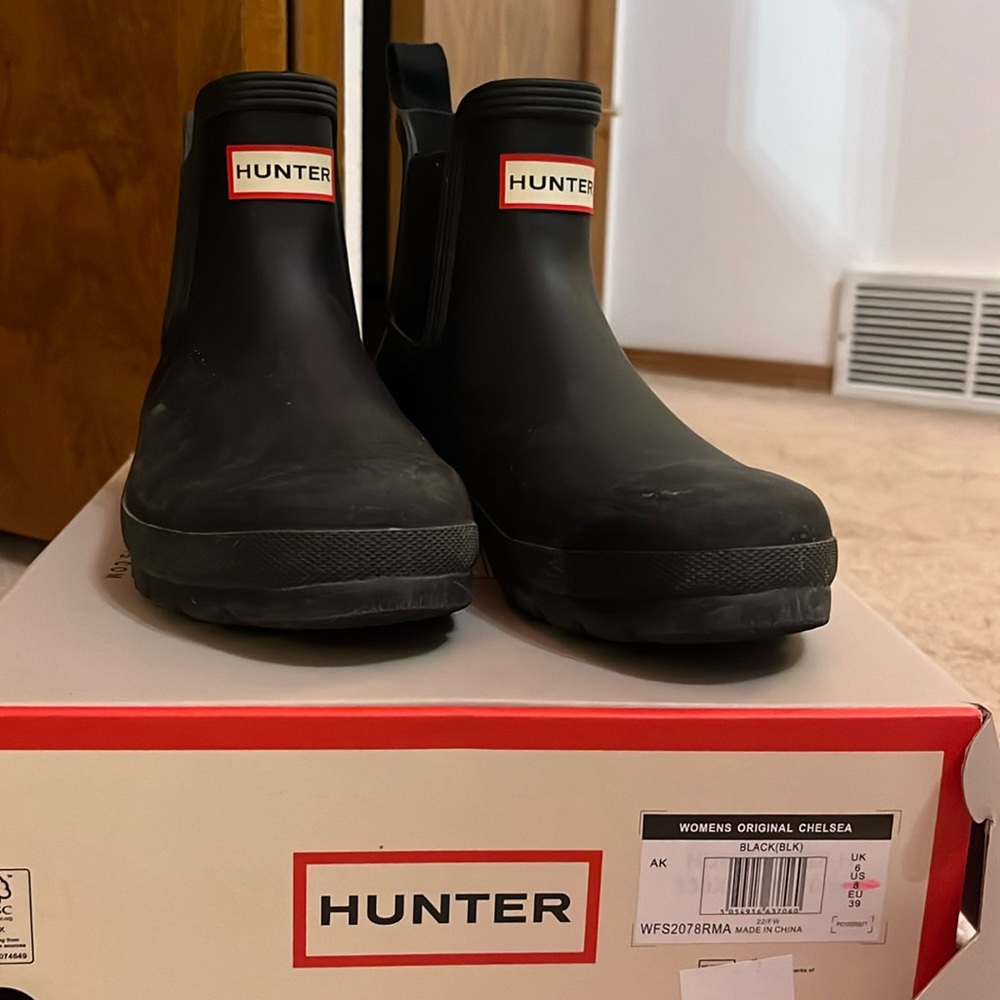 Hunter Women’s Original Chelsea Rain Boot
